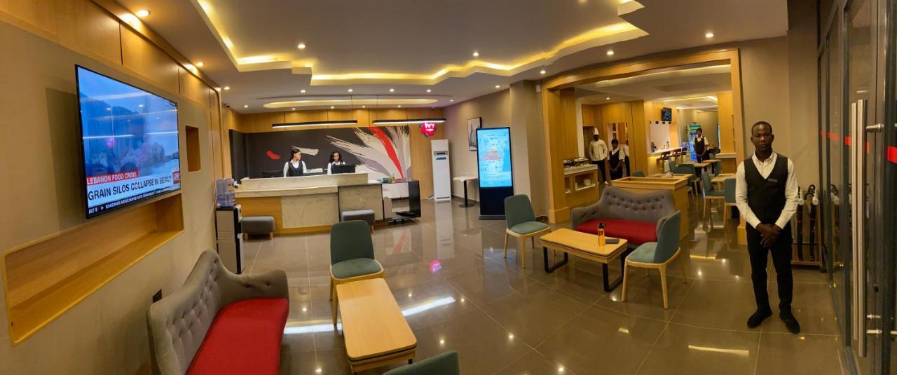 איקג'ה Ivy Hotel Emerald מראה חיצוני תמונה